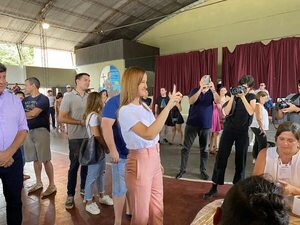 Propaganda electoral en local de votación - Política - ABC Color