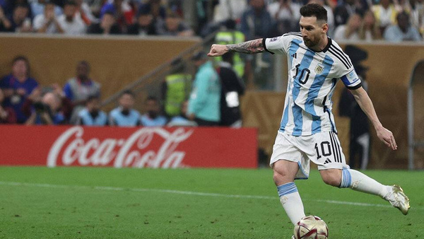 [VIDEO] El penal con el que Argentina se puso en ventaja en la final ante Francia