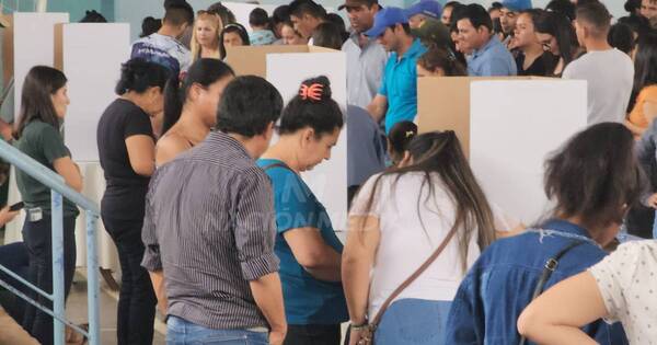 La Nación / Concepción: denuncian irregularidades en local de votación de la Concertación