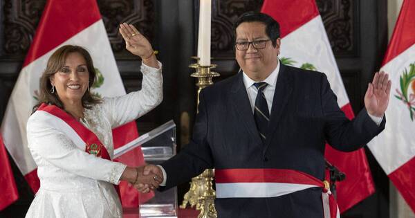 La Nación / Perú va por “buen camino” para atenuar la crisis, dice ministro de Economía