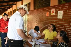 González Vaesken estima que participación llegaría a 35% en Alto Paraná - ABC en el Este - ABC Color