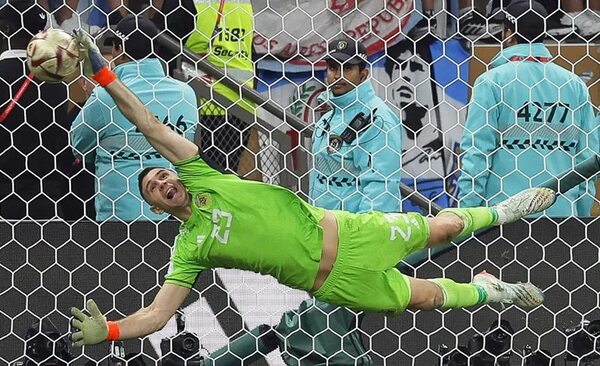 Dibu Martínez: “Era el destino sufrir” - Mundial Qatar 2022 - ABC Color