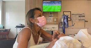 La Nación / Pelé en el hospital: “Masaje en los pies y Mundial en la tele”