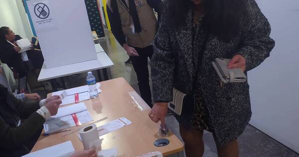 La Nación / Paraguayos residentes en Barcelona votaron por primera vez en las internas