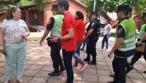 Con el “dedo sucio” se quiso “ensuciar de nuevo”: terminó en un “teho ejahu”