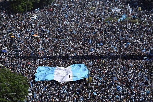 Argentina es una fiesta: “coronada de gloria” celebra la victoria en el Mundial de Qatar - Mundial Qatar 2022 - ABC Color