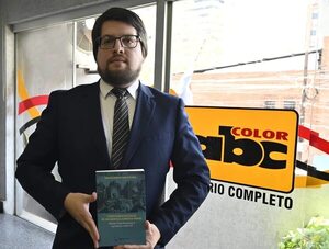 Juez presenta libro sobre la dogmática jurídico-penal - Nacionales - ABC Color