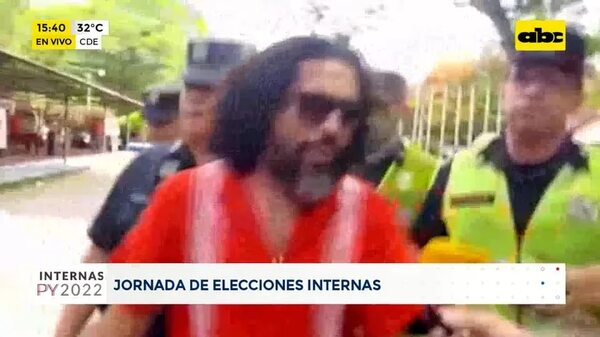 Internas 2022: Expulsado de local electoral por querer votar con dedo entintado - ABC Noticias - ABC Color