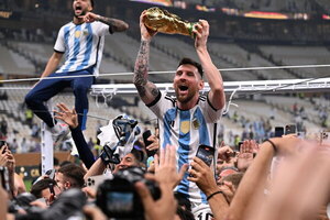 Messi: 'Quiero seguir viviendo unos partidos más siendo campeón del mundo'