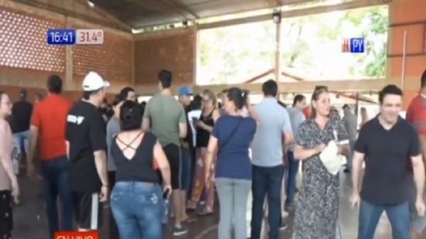 Cerraron los portones de locales de votación de todo el país - Paraguaype.com