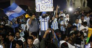 La Nación / Locura en Bangladés: el país asiático más fanático de Messi y la selección argentina