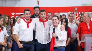 Cartes y Santi llaman a la unidad colorada tras victoria: “Hoy todos somos 1”