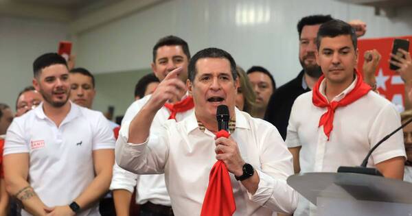 La Nación / Horacio Cartes, líder de Honor Colorado, electo presidente de la Junta de Gobierno de la ANR