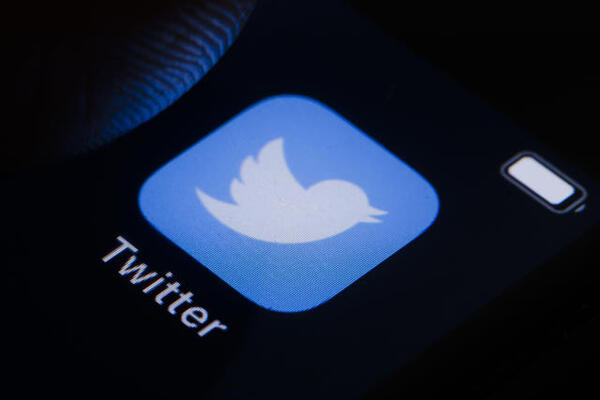 Diario HOY | Twitter prohibirá a los usuarios publicar enlaces a otras redes sociales