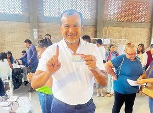 Dan González, “virtual” ganador por la Concertación para la gobernación de Cordillera - Política - ABC Color
