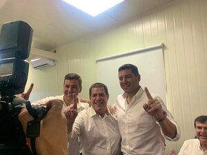Con más del 64 % de los votos procesados, Cartes gana con más del 12 % de diferencia a Abdo - ADN Digital