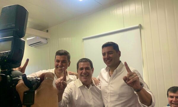 Santi Peña y Horacio Cartes: “Hoy todos somos 1”