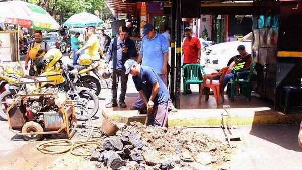 Por descoordinación en CDE, un ente repara y otro destruye asfalto