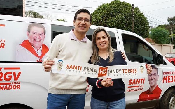 Liz Acosta lidera la lista para diputados en carpas coloradas