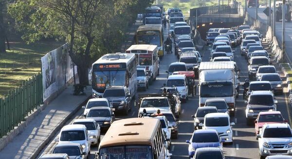 Más de 2 millones de personas se desplazan diariamente en el área metropolitana