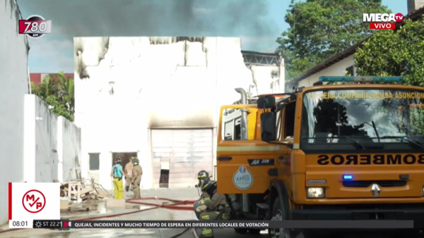Incendio de grandes proporciones en conocido local comercial en Villa Morra - Megacadena — Últimas Noticias de Paraguay