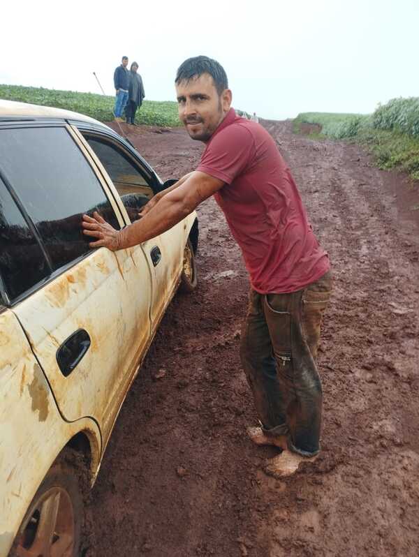 Su concubina le buscaba, mientras él estaba de parranda y fue “dormido” por una mujer - La Clave