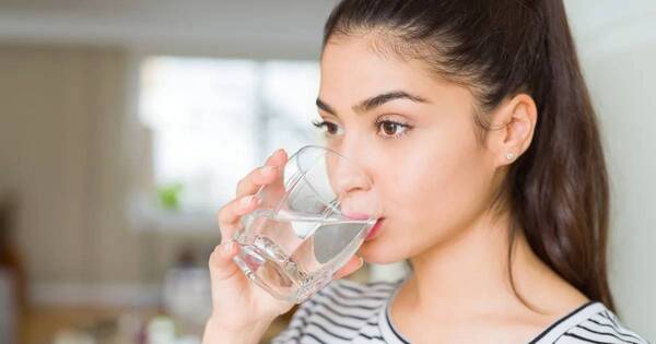 La Nación / Consumo de agua en verano: recomiendan beber al menos 8 vasos por día