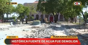 Demuelen fuente de agua de la Plaza Juan de Salazar de Asunción