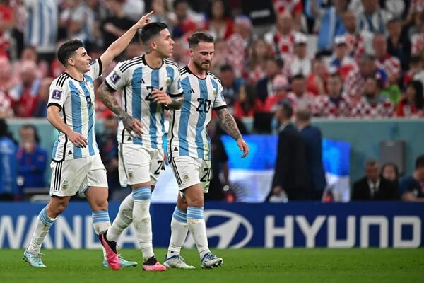 La “emoción” del hombre que fichó a Enzo Fernández y Julián Álvarez en River - Mundial Qatar 2022 - ABC Color