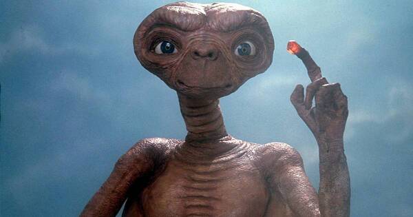 La Nación / Pagaron US$ 2,6 millones por E.T. el extraterrestre