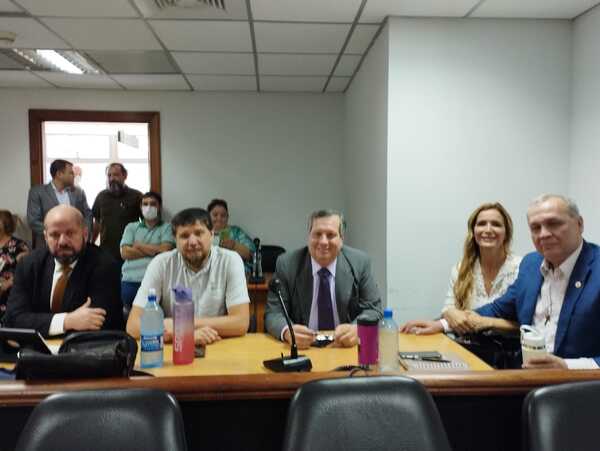 Tribunal absuelve de culpa y reproche a Mario Ferreiro en el caso caja paralela - PDS RADIO Y TV