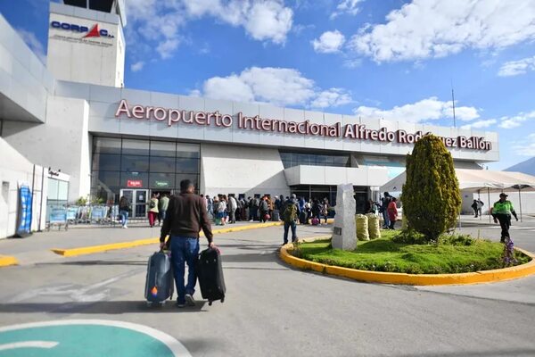 Reabre el aeropuerto de Arequipa y Perú prevé que otros le sigan mañana - Mundo - ABC Color