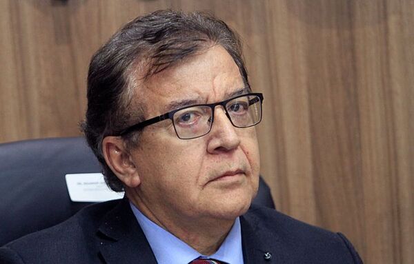 Diario HOY | Unidad depende de HC, alega Nicanor: “Acá nadie se va a ir corriendo detrás de ellos”
