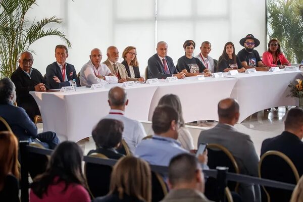 Gobierno colombiano celebra tregua del ELN y pide que se unan otros grupos - Mundo - ABC Color