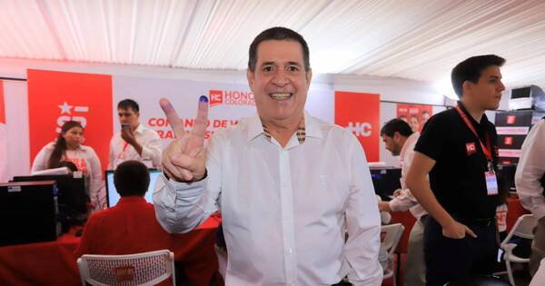 La Nación / Horacio Cartes asume la presidencia de la ANR el 10 de enero