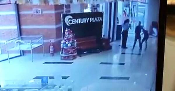 La Nación / Roban G. 112 millones en un atraco en centro comercial de Lambaré