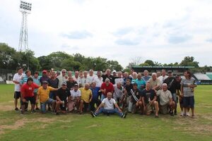 Reunión de exjugadores de Rubio Ñu  - Fútbol - ABC Color