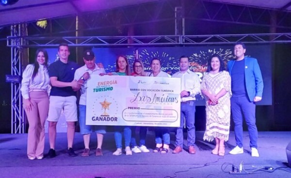 Premiaron a barrios ganadores en Hernandarias