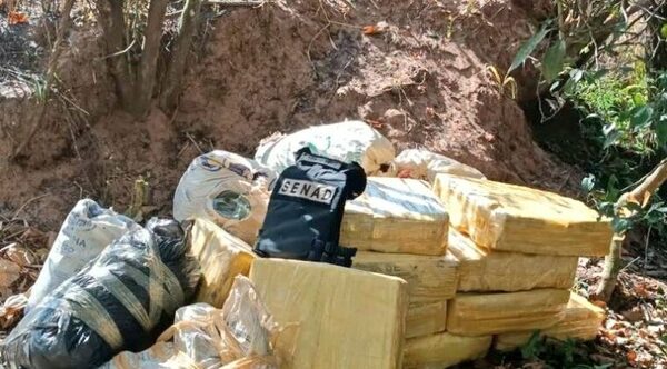 Intervienen puerto clandestino en Itapúa e incautan cientos de kilos de marihuana