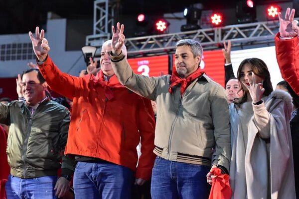Arnoldo Wiens obtuvo 68.759 votos más que Mario Abdo en las internas - Política - ABC Color