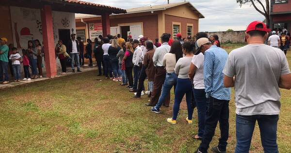 La Nación / Mitos caídos y mitos triunfantes (1)