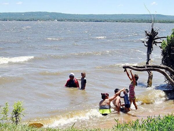 Lago Ypacaraí puede autorregularse pero hay que cortar fuentes de contaminación, según experto - Nacionales - ABC Color