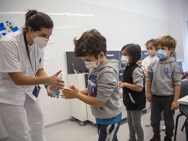 Expertos advierten que tres virus respiratorios amenazan a los niños