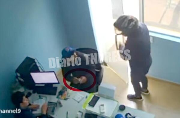 Dos delincuentes asaltan estación de servicios y roban la recaudación – Diario TNPRESS