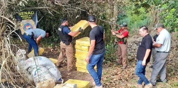 Senad allanó puerto clandestino en Capitán Meza - Policiales - ABC Color