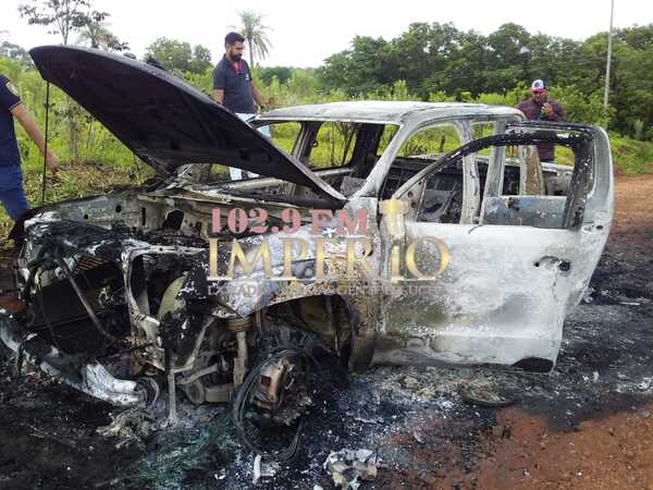 Hallan incinerada camioneta que sería de gerente de casa de cambios raptado y luego liberado - Radio Imperio