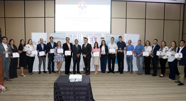 Ganadores del Sello Integridad fue para 13 Mipymes y 17 grandes firmas