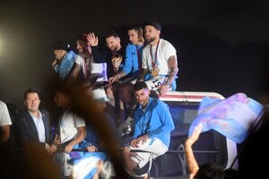 El seleccionado argentino y la Copa del Mundo ya se encuentran en Buenos Aires - .::Agencia IP::.