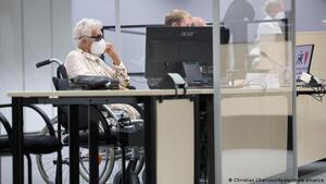 Alemania condena a mujer de 97 años por crímenes nazis de guerra