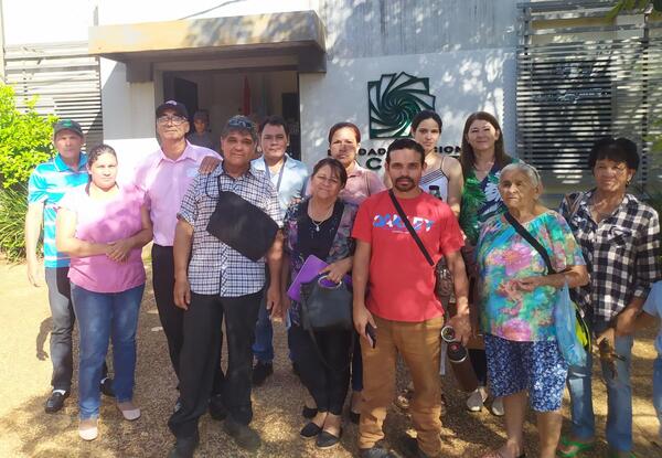 Piden entrega de bonos de fin de año y víveres a la EBY
